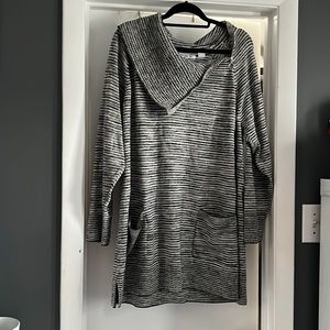 Black & Beige Tunic Sweater